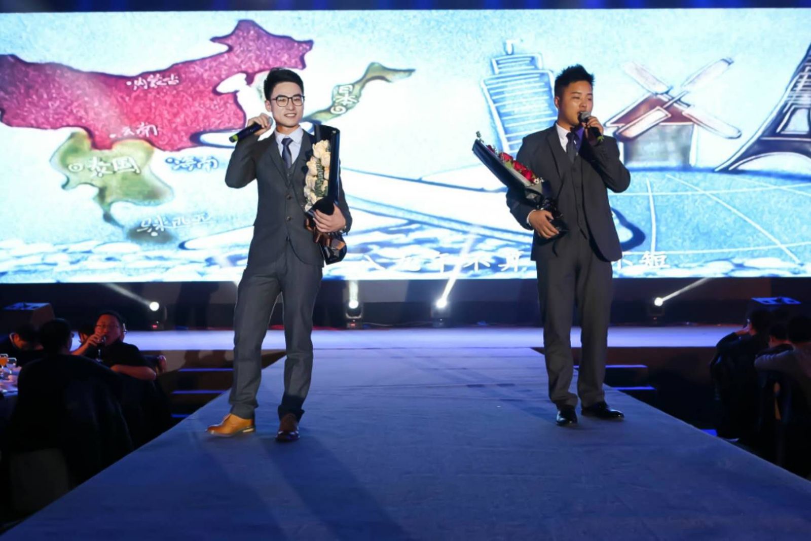 年會(huì)原創(chuàng)歌曲《光云，我們的家》